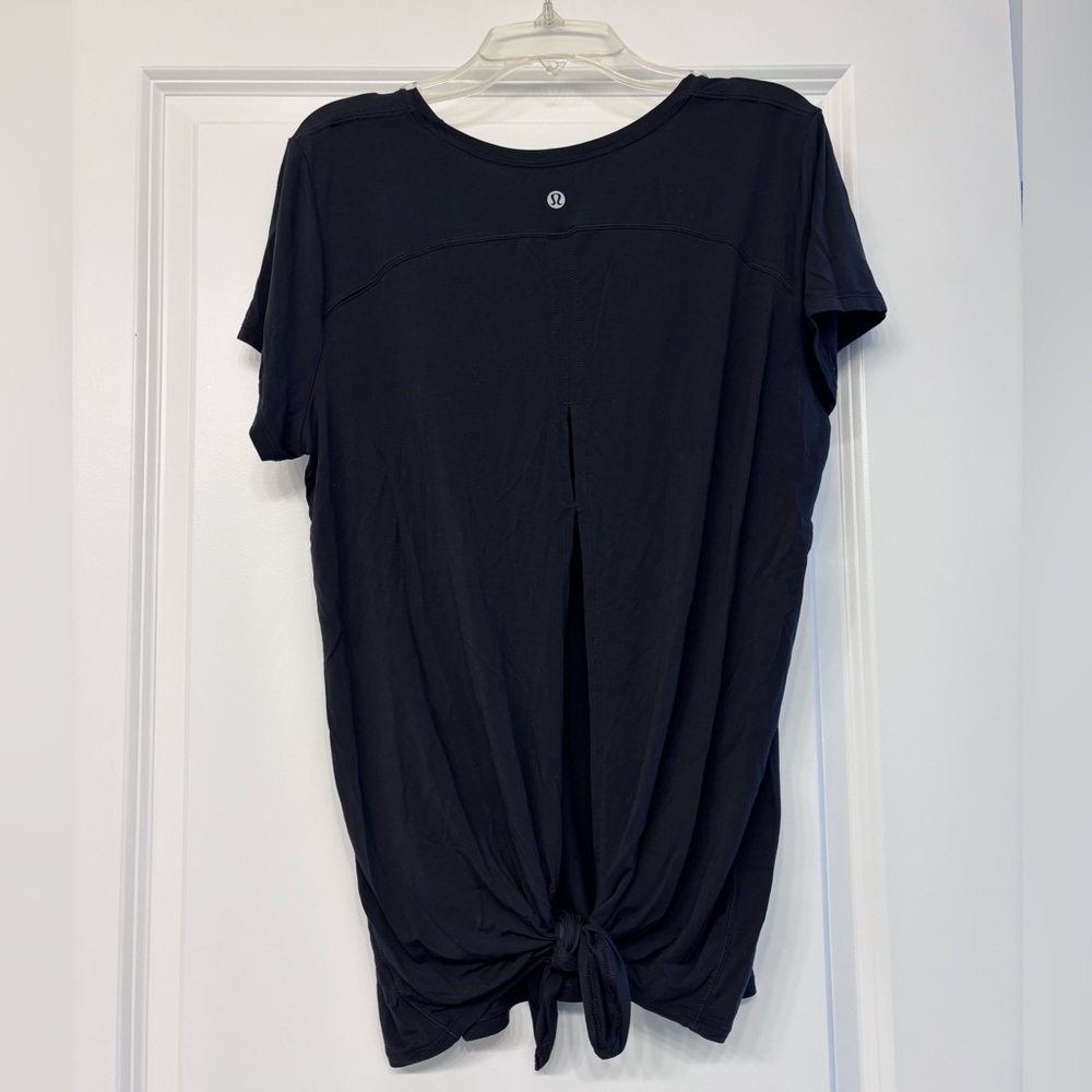Lululemon top
